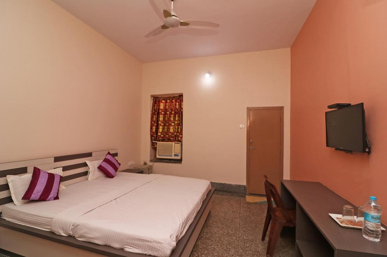 Spot On 39527 Hotel Saraogi Spot Gaya Exterior photo
